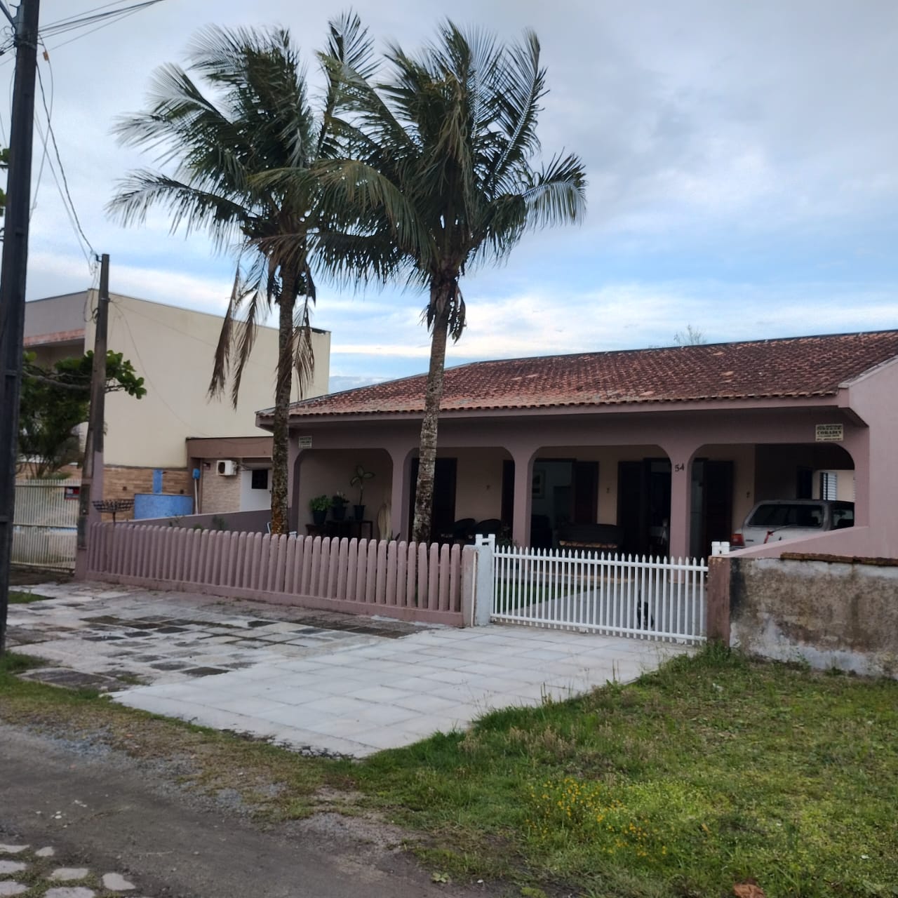CASA EM ALVENARIA NA PRAIA DE LESTE APENAS 50 METROS DO MAR